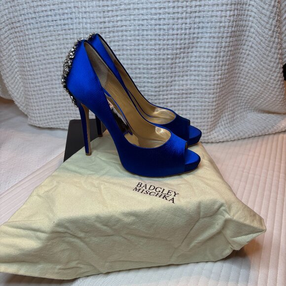 Badgley Mischka Kiara peep-toe platform pumps - Picture 1 of 4